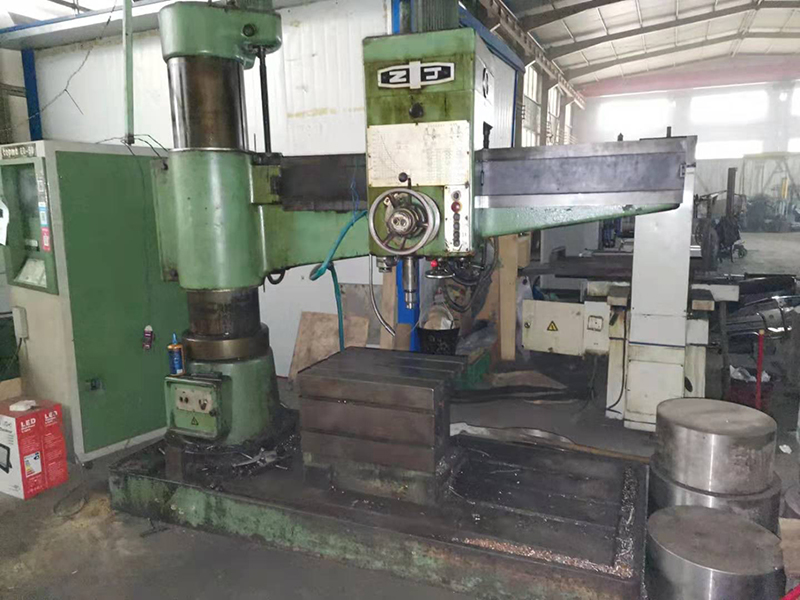 單板式雙工位換網器的結構特點？